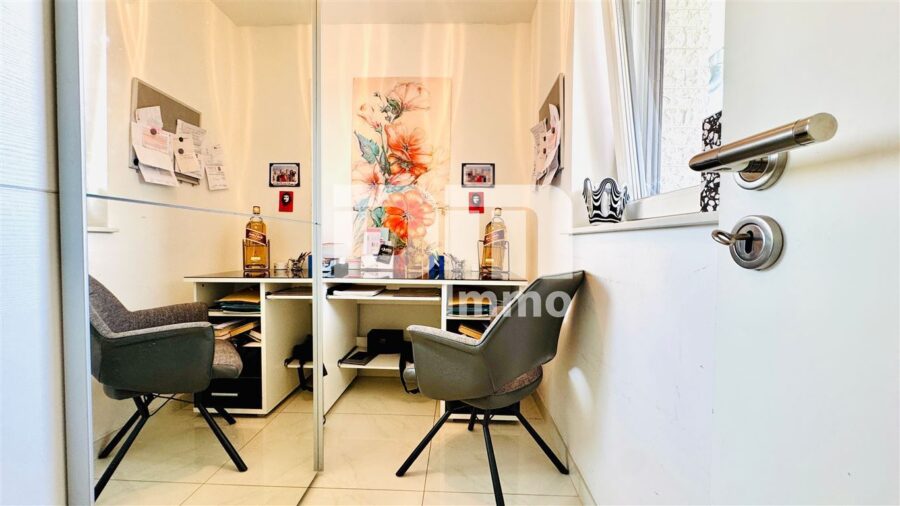 Luxeriöse Stadtvilla mit exklusiver Ausstattung in Traumlage mit vielen hochwertigen Extras - OG Büro / Gäste